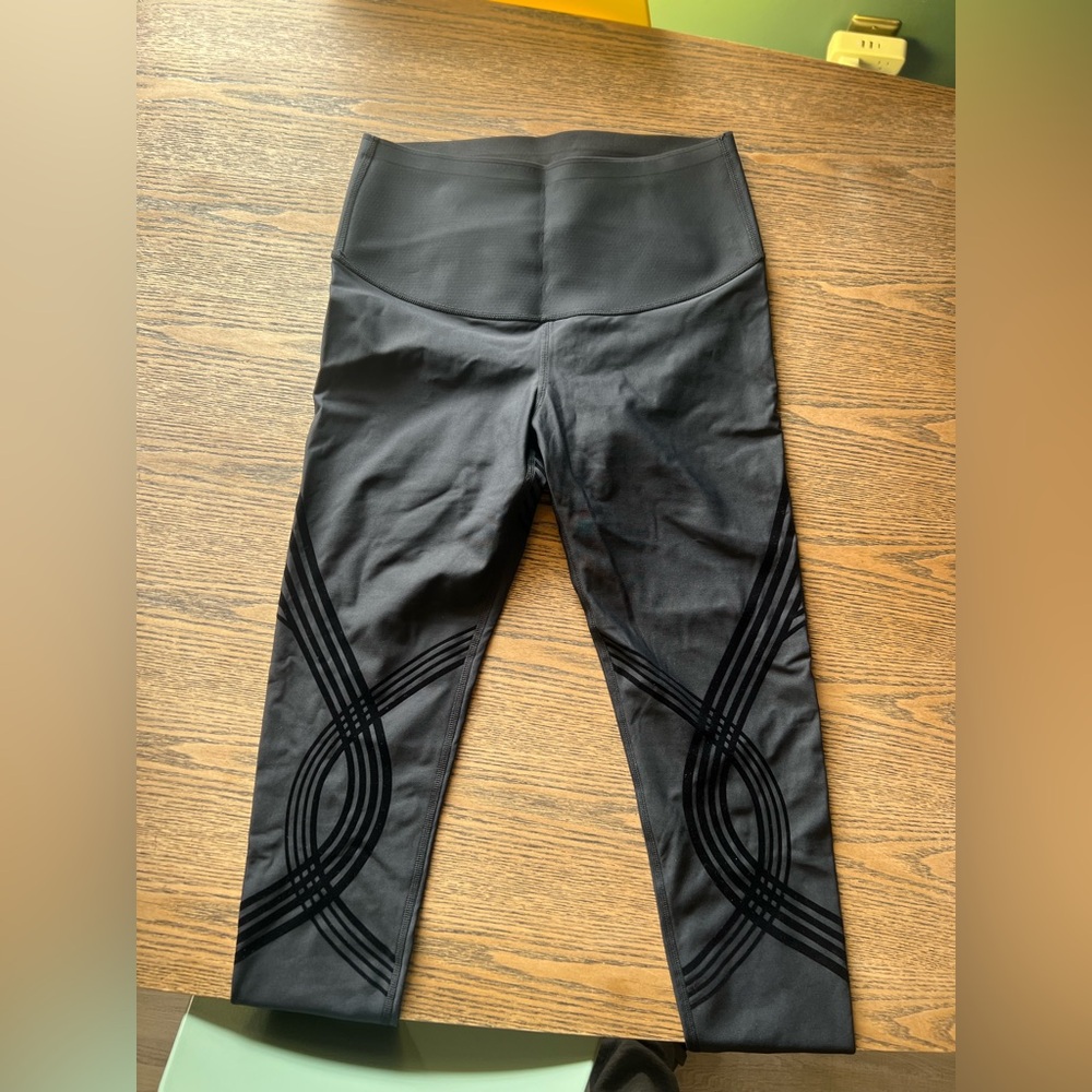 Fanka Leggings (New. Size Medium 4-6)